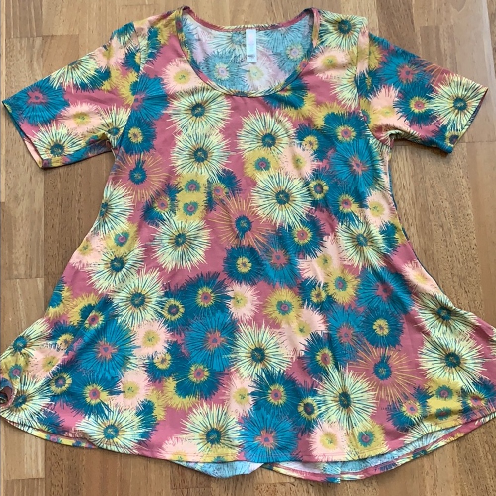 Lularoe Perfect tee
